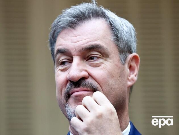 Премьер-министр Баварии призвал отменить соцвыплаты для украинских беженцев в Германии