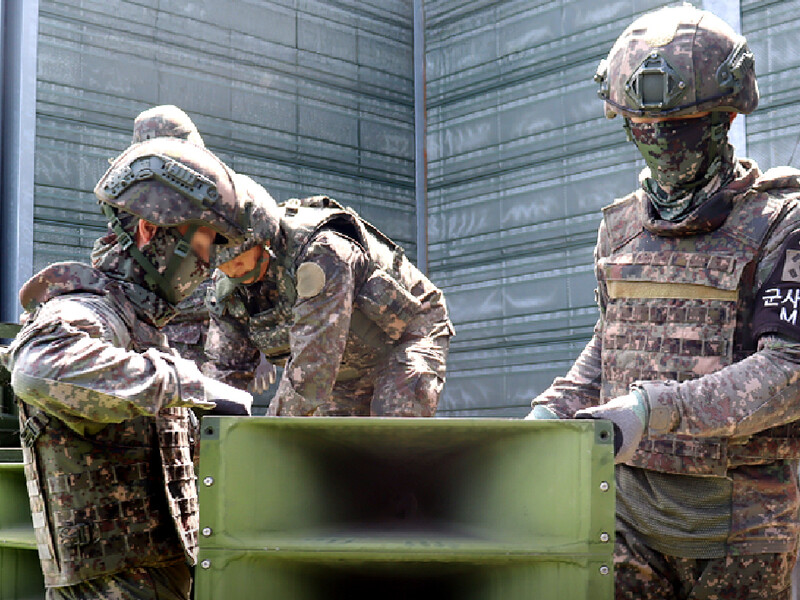 Южная Корея демонтирует систему громкоговорителей вдоль границы с КНДР. Зачем?