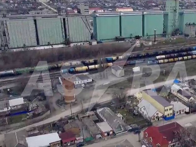 В Ростовской области взрывы. На железнодорожной станции возник пожар