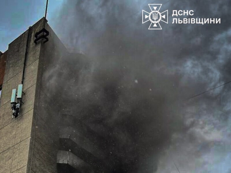 Поліція назвала попередню причину вибуху в готелі у Львові