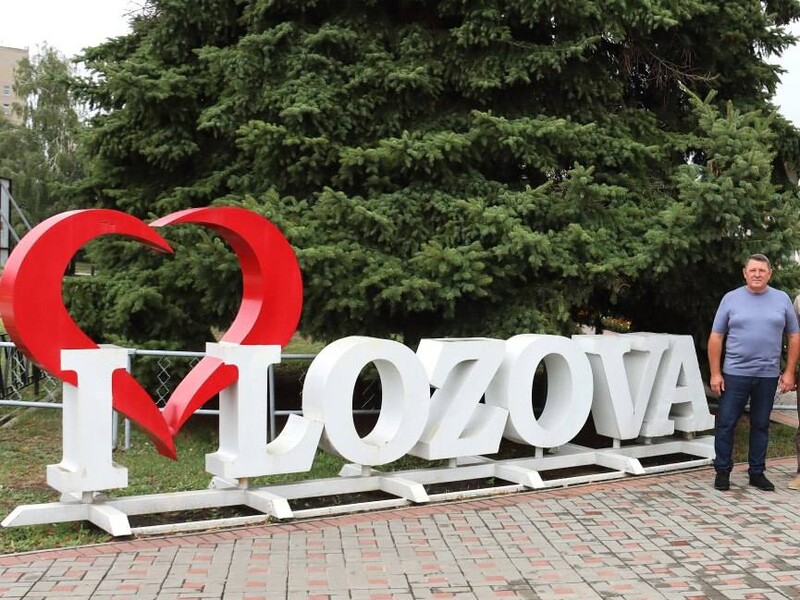 Ночью РФ массированно обстреляла город в Харьковской области, ранены дети, изменилось железнодорожное движение