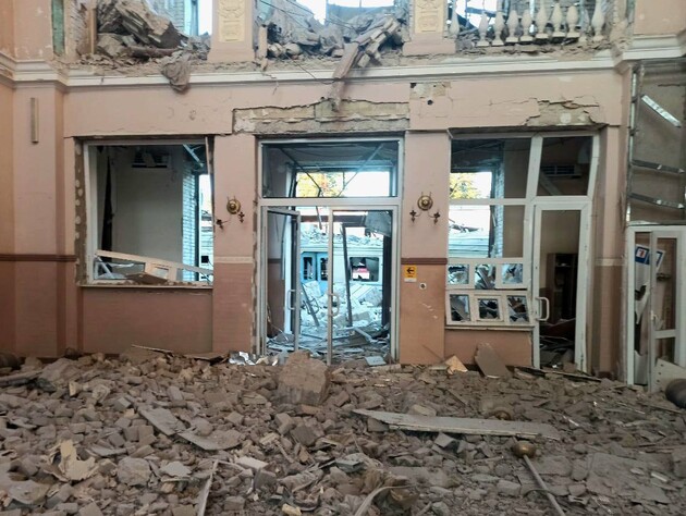 Самая массированная атака. В Лозовой погиб железнодорожник, удару подвергся вокзал. Видео