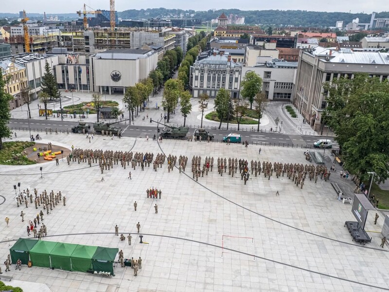 Вторжение дронов РФ. Литва просит НАТО укрепить воздушную оборону