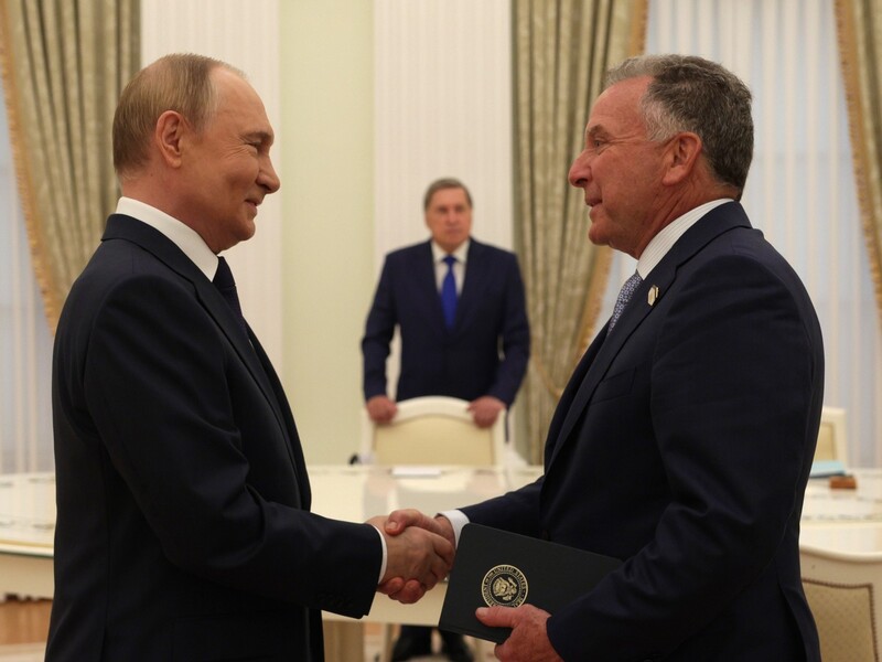 "Конструктивний діалог" і "деякі сигнали". Що відомо про зустріч Віткоффа й Путіна?