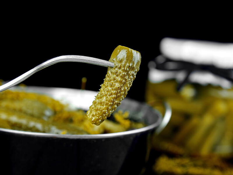 Хрустящие сладкие огурцы. Рецепт на четыре банки