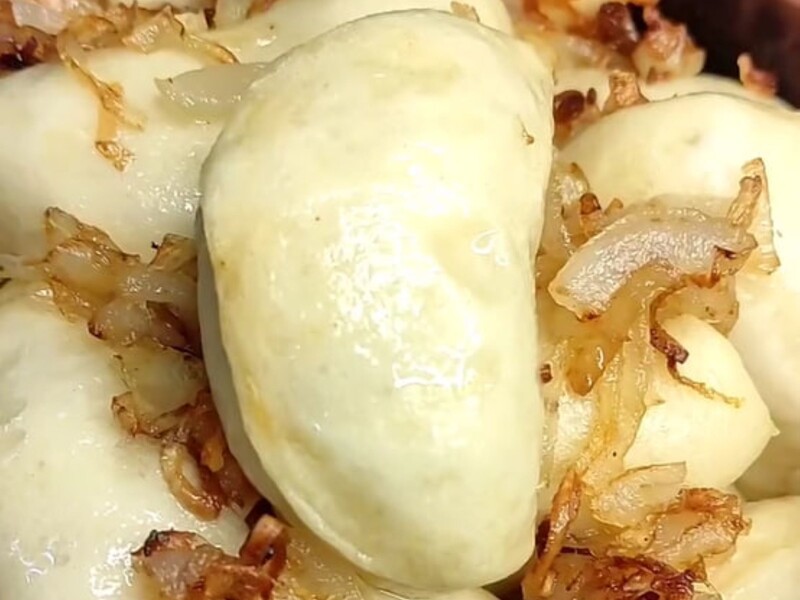 Добавьте это к муке – и вареники получатся невероятное пышные. Рецепт универсального теста на кефире