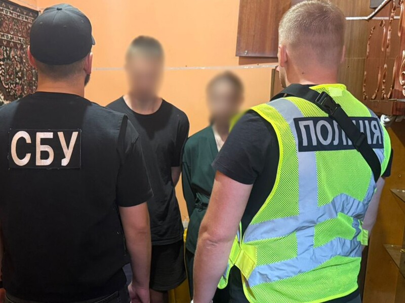 Двух несовершеннолетних подозревают в совершении теракта в Житомире по заказу "друга" из РФ