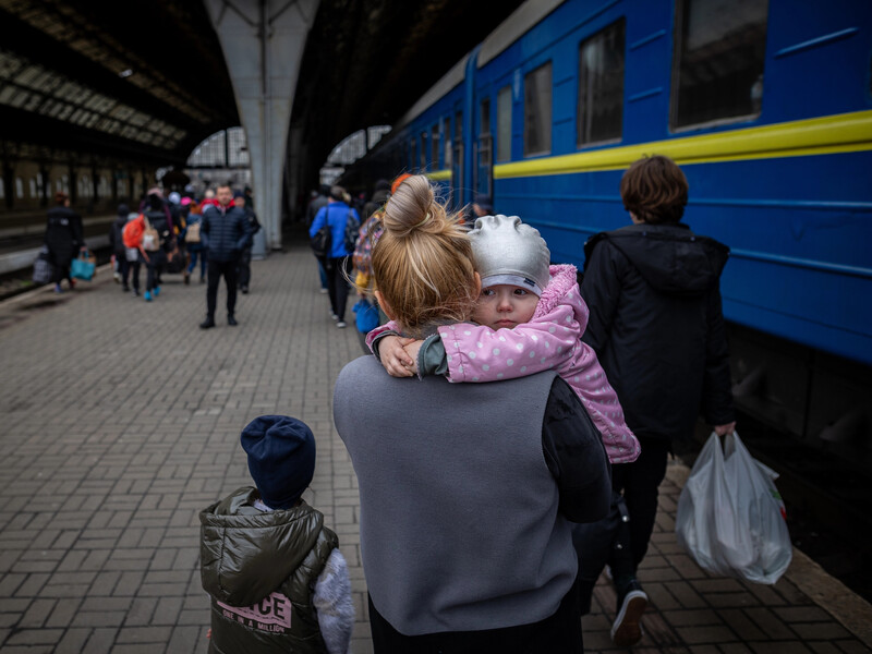 Демограф назвала три фактора, от которых будет зависеть возвращение беженцев в Украину