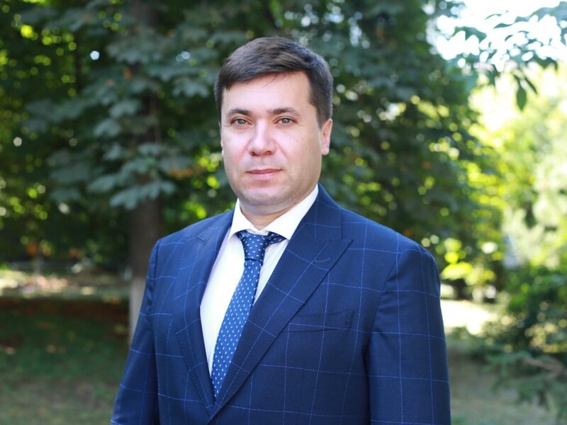 Ветераны – работники "Муниципальной охраны" Киева заявили, что депутат Киевсовета Витренко спрятался от них, когда они пришли на прием