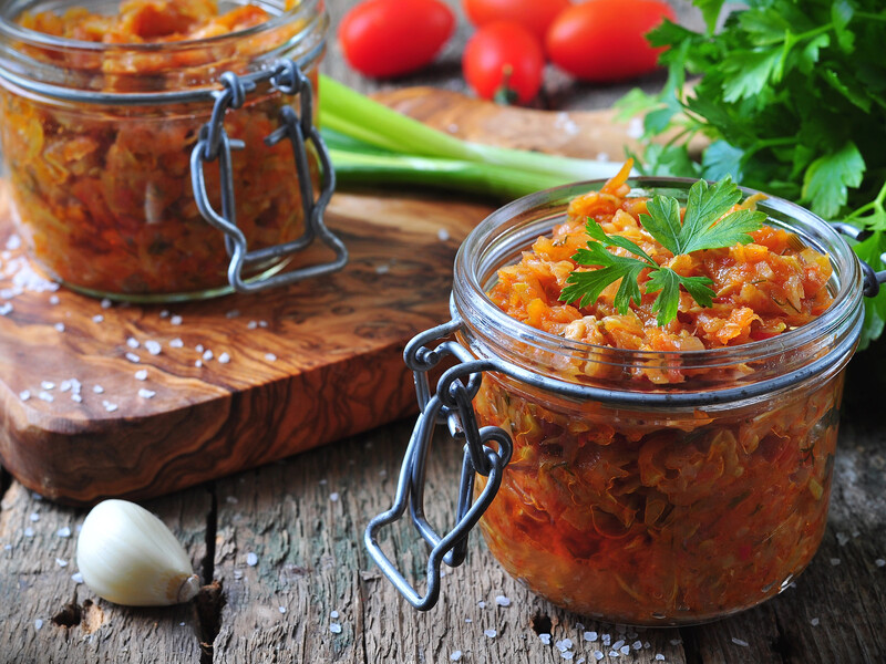 Кабачковая икра, которая вкуснее магазинной – готовится без лишних хлопот