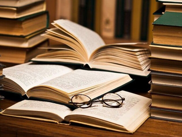 В Украине закончилось действие санкций против российских издательств. Будет ли вводить их СНБО