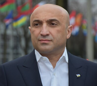 Декларация между Азербайджаном и Арменией выглядит как завершение конфликта, но не гарантирует мир