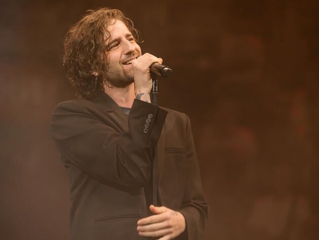 Dantes на тлі чуток про розставання з Кацуріною засвітився на публіці з відомою акторкою. Фото