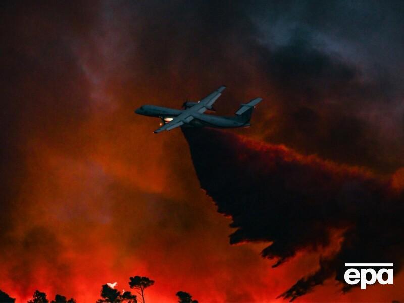 Південну Європу охопили масштабні лісові пожежі. У Франції є загиблий, у Туреччині евакуйовували людей – ЗМІ