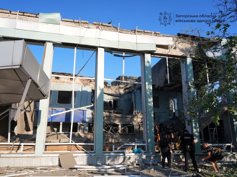 В Запорожье выросло количество пострадавших от атаки РФ. Начальник автостанции рассказал, сколько человек находилось на вокзале 