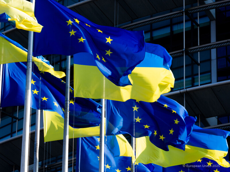 "Мы рискуем стать сноской на полях истории". Европейцы боятся, что за их спинами Путин и Трамп разделят Украину – CNN 