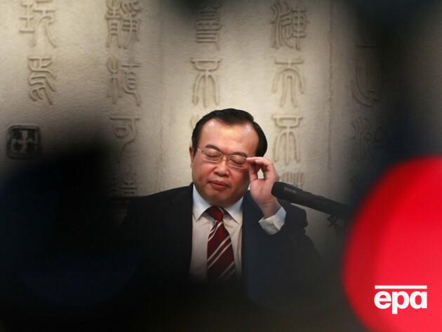 У Китаї затримали відомого дипломата, якого вважали потенційним міністром закордонних справ – ЗМІ