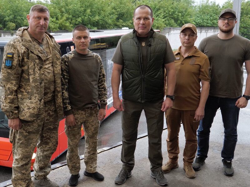 "Украинская команда" передала 72-й ОМБр на донецкое направление автобус – Палатный