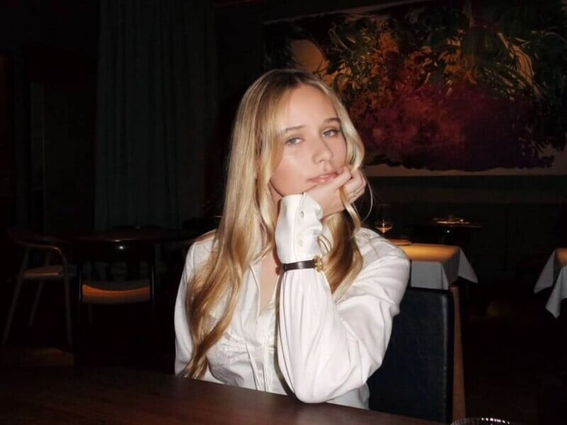 Акаунт позашлюбної доньки Путіна в Instagram виявився фейковим