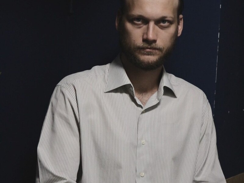 Просил выслать нюдсы и уговаривал на интим. Несовершеннолетняя девушка обнародовала переписку с Темляком