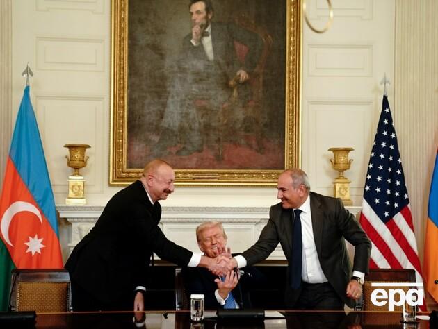 Азербайджан и Армения опубликовали мирный договор. В ЦПД назвали его унижением Москвы