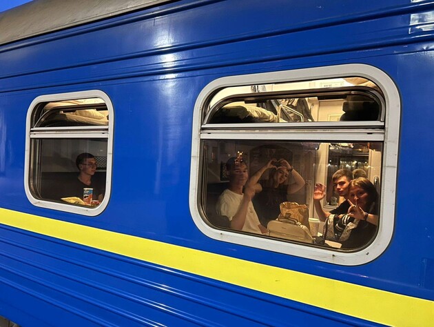 Деньги за билеты списали, а они в приложении не появились. В 