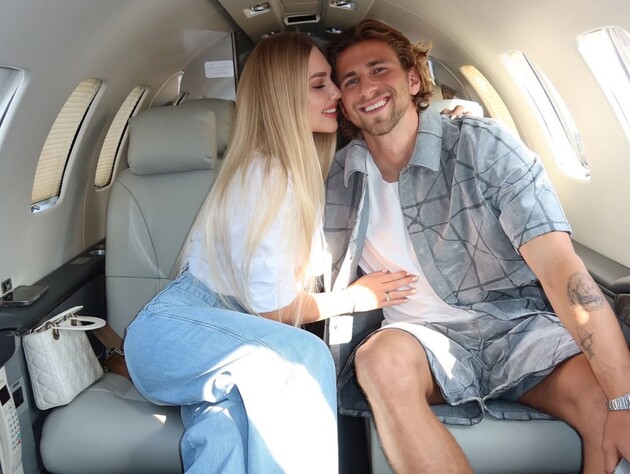 Жена Забарного, который в ПСЖ будет получать €4,5 млн в год, прокомментировала их переезд во Францию