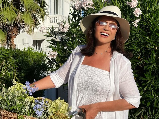 Ротару тайно посетила родное село. В сети показали фото 78-летней артистки