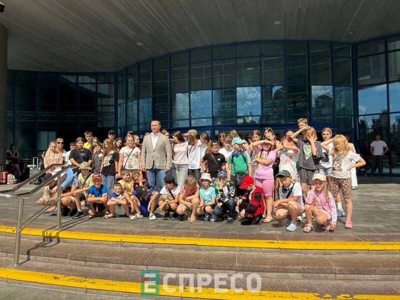 Літо без війни. З Києва до Карпат вирушили діти загиблих і полонених військових