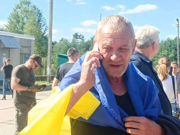 Україна та РФ провели новий обмін полоненими, 84 військові й цивільні вдома. Фото