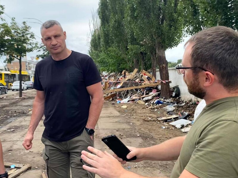 Кличко: Властям мешает местное самоуправление, которое они упрямо уничтожают в Украине