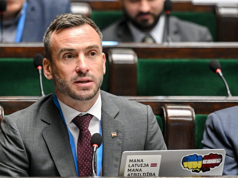 В Украине РФ грубо нарушает международное право и должна быть наказана – европарламентарий Стакис