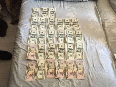 Правоохранители задержали полковников Генштаба ВСУ и Госпогранслужбы при получении $6 тыс. взятки