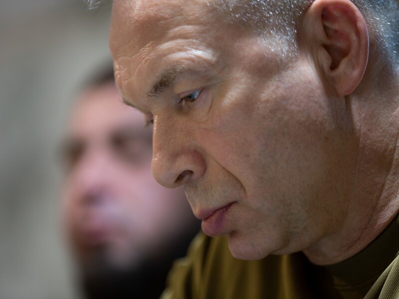 Сирський відповів на звинувачення в "ручному управлінні" українською армією