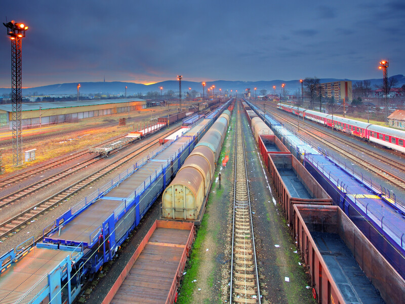 Рада должна направить налоги со сверхприбылей банков на поддержку железной дороги – ICC Ukraine