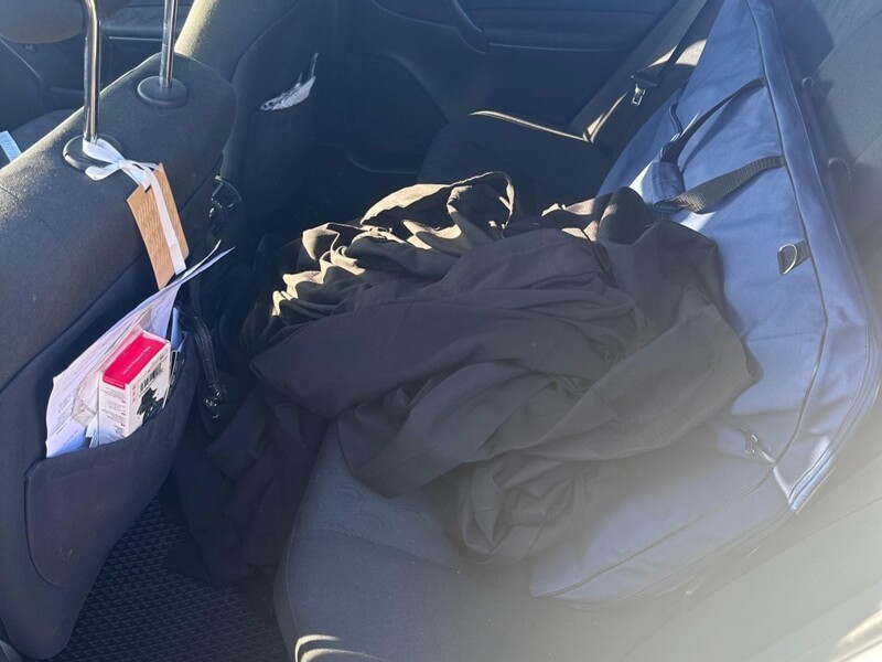 "А що це ви під рясами? Виходьте". ДПСУ розказала, як чернець УПЦ МП хотів вивезти чоловіка за кордон. Відео