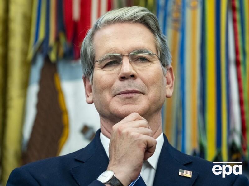 США продають зброю для України через Європу з націнкою 10% – Бессент