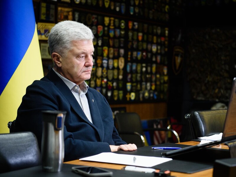 Военный Сталкер: Порошенко не имеет морального права указывать Украине, как вести переговоры