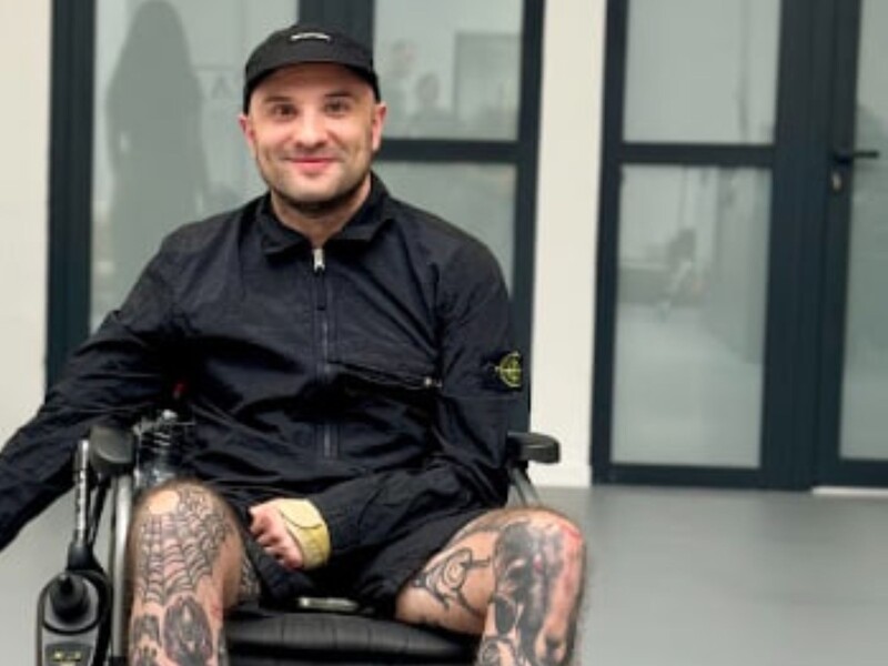 Розовый после скандального интервью показал свою новую девушку