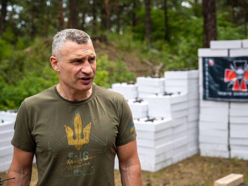 Кличко: Когось дуже тригерить, що Київ найбільше допомагає військовим