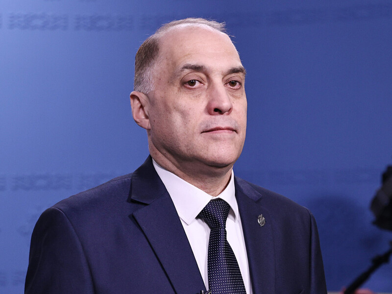 "Нужно не отставать". Беларусь хочет оснастить свои ракеты ядерными боеголовками