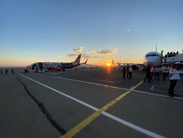 65 украинцев, застрявших на границе РФ и Грузии, вернули в Украину – Сибига