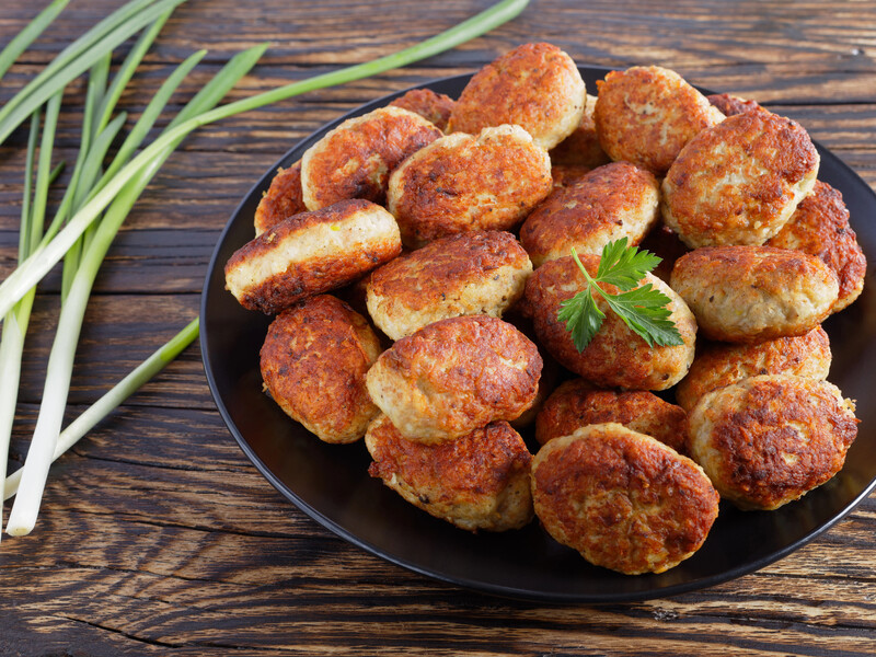 Такие котлеты не распадаются при жарке. Рецепт без мяса