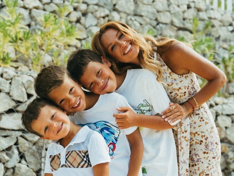 Дружина Решетніка повідомила, де навчатиметься їхній син