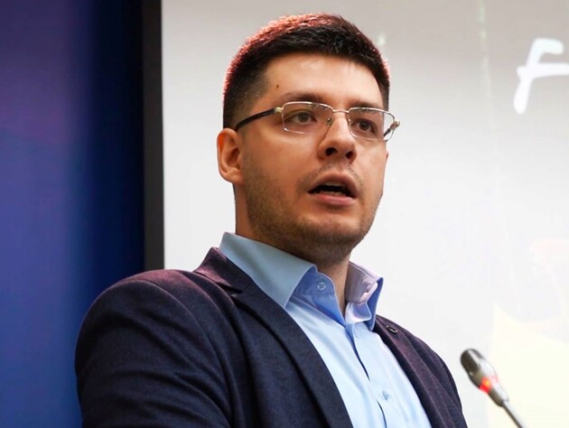 Удар РФ по американскому предприятию, наступательное оружие от Трампа, топливный кризис в РФ. Стрим Бацман с Демченко. Видео