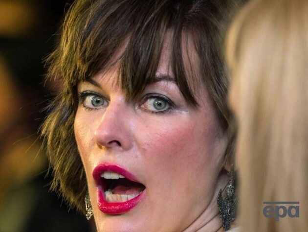 Йовович звернулася до третього чоловіка й показала рідкісні фото