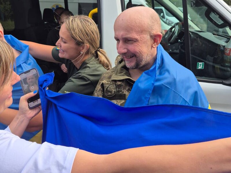 Із російського полону повернувся журналіст УНІАН Дмитро Хилюк