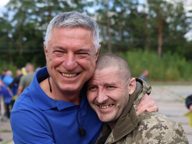 Украина провела обмен пленными с РФ. Почти всех освобожденных удерживали более трех лет. Фото