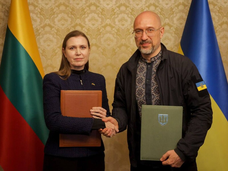 Україна й Литва запустять спільні виробництва зі створення далекобійних безпілотників – Шмигаль