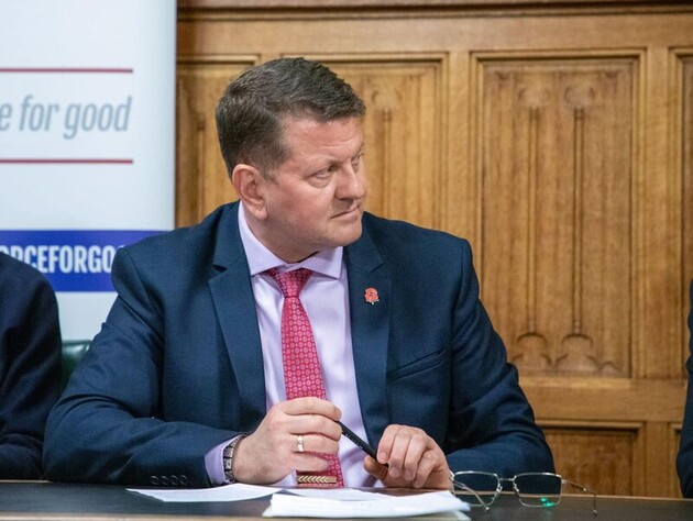 После спора в Белом доме Залужный отказался от разговора с Вэнсом об альтернативе Зеленскому – The Guardian